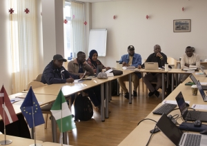 Nigērijas delegācija vizītes atklāšanas dienā VAAD konferenču zālē