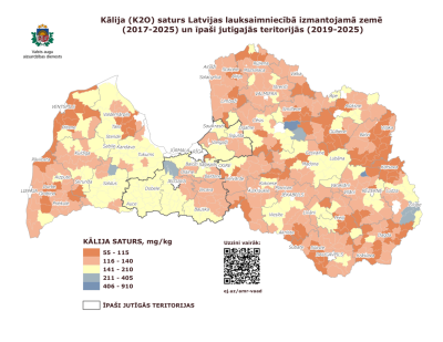 Latvijas karte dažādas tonalitātes krāsās, kas vizualizē kālija saturu augsnē dažādos reģionos.