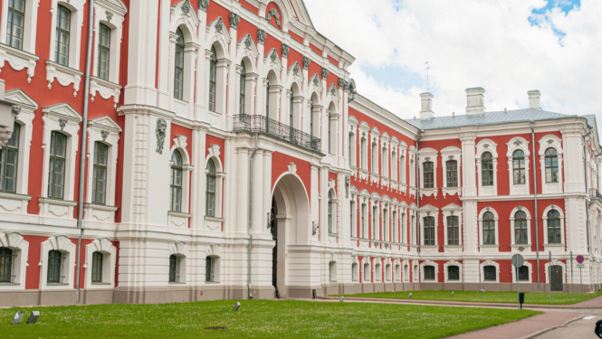 Jelgavas pils attēls no iekšpagalma 