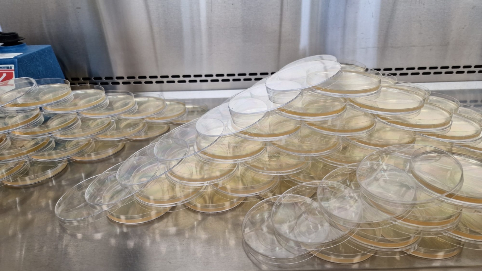 laboratorisks aprīkojums