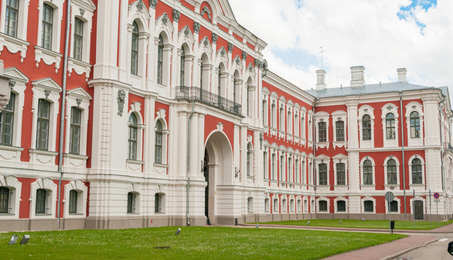 Jelgavas pils attēls no iekšpagalma 