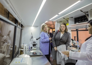 Latvijas eksperti Uzbekistānas laboratorijā